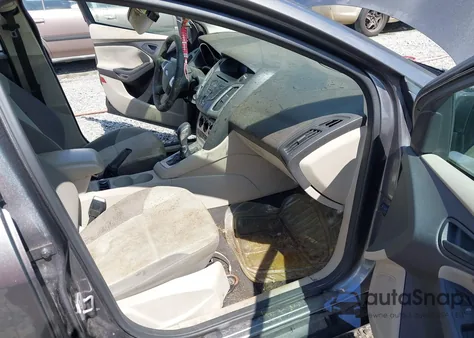 2012 Ford Focus Se z USA, uszkodzony, nr VIN 1FAHP3F27CL455865